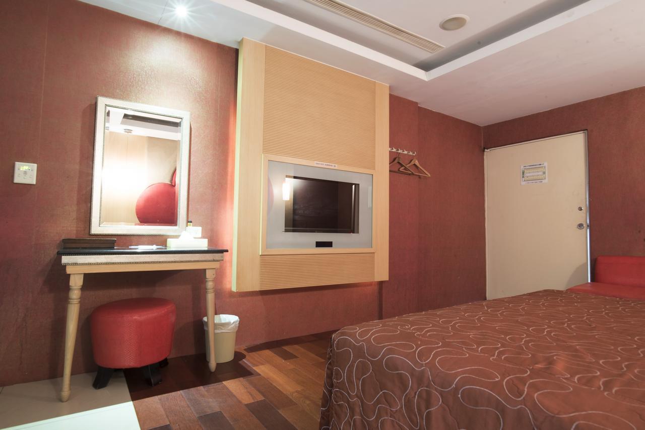 كاوشيونغ Alexander Motel المظهر الخارجي الصورة