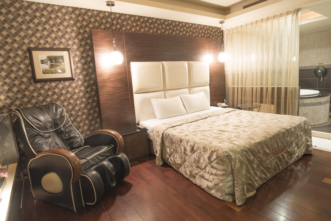 كاوشيونغ Alexander Motel المظهر الخارجي الصورة